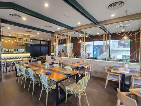 ร้าน-Basil ร้าน-Basil